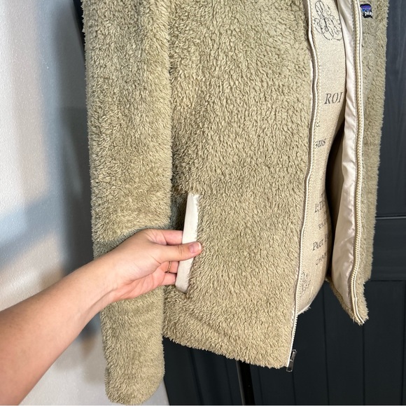 Patagonia, Los Gatos, Khaki Fleece Jacket - Picture 3 of 9